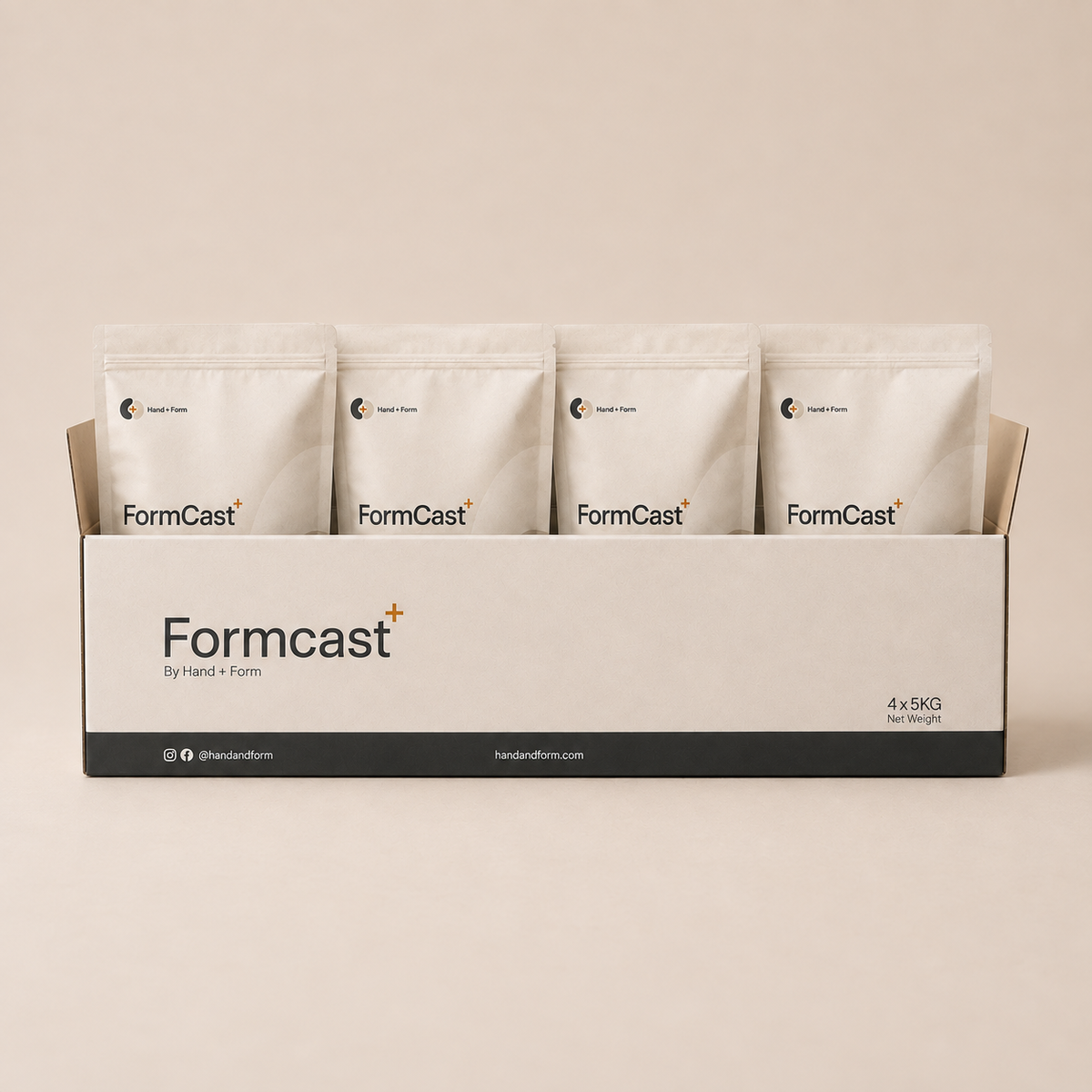FormCast+ 20 kg box containing four 5 kg casting powder pouches.